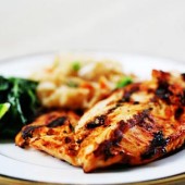 Grilled Chicken Breast with Onions